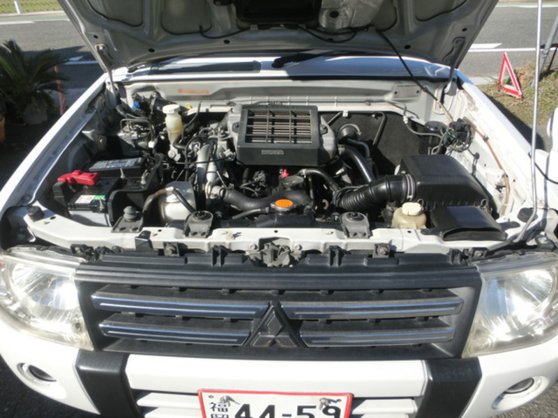 PAJERO MINI-8