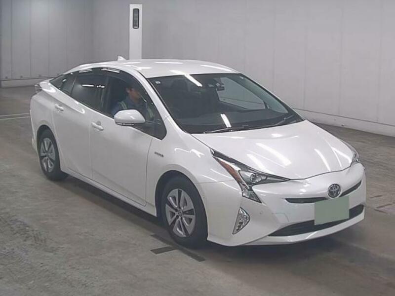 PRIUS-4