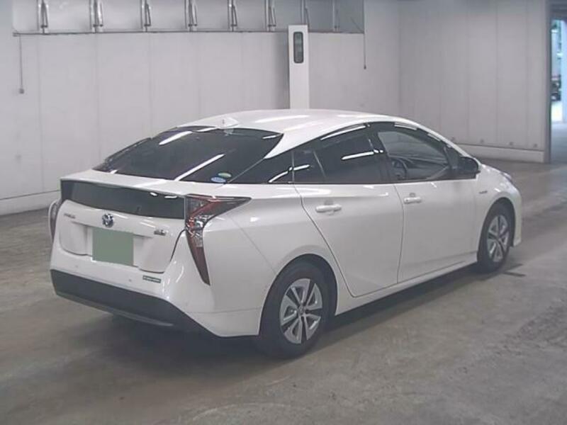 PRIUS-5