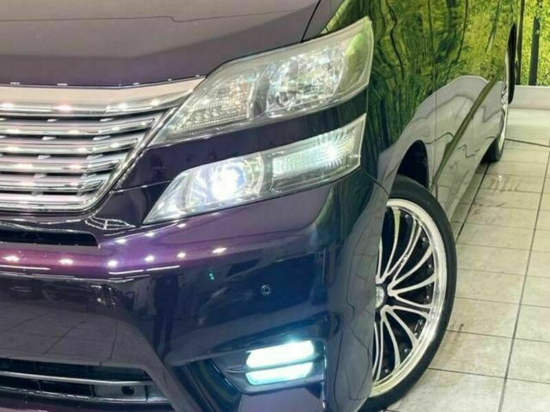 VELLFIRE-12