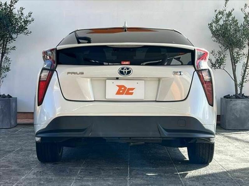 PRIUS-13