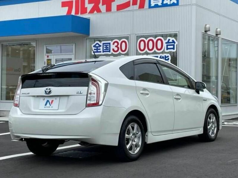 PRIUS-17