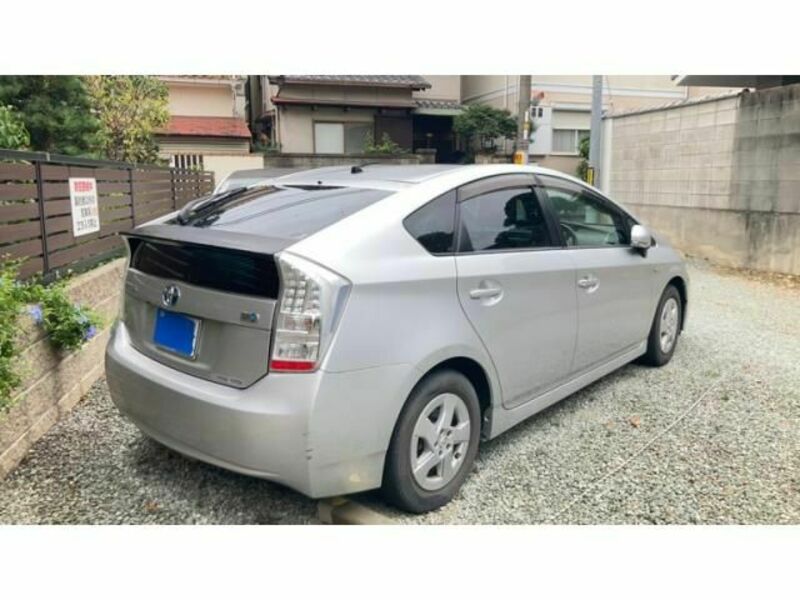 PRIUS-1