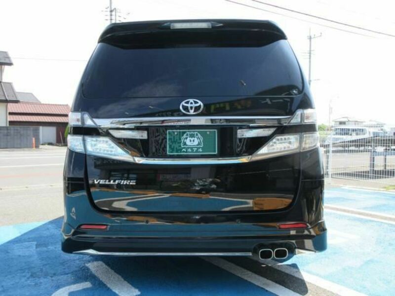 VELLFIRE-15