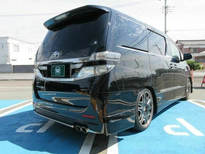 VELLFIRE-16