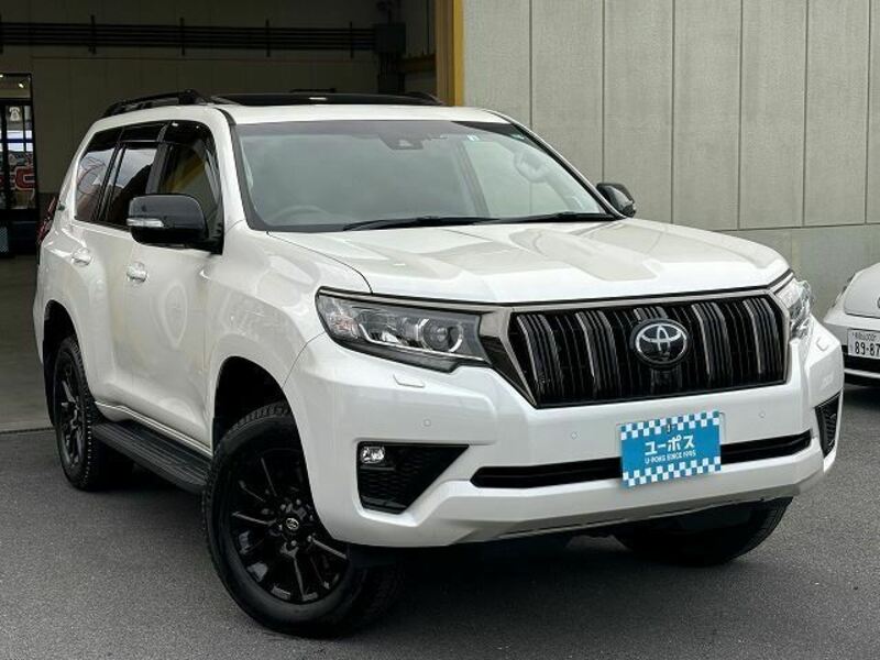 TOYOTA　LAND CRUISER PRADO