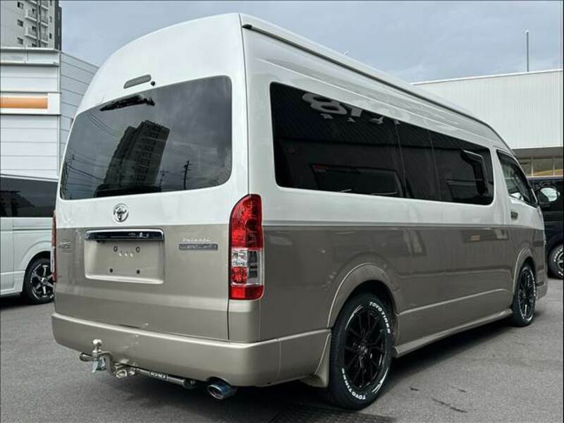 HIACE VAN-14