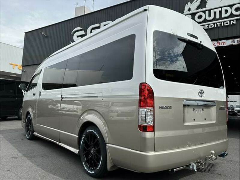 HIACE VAN-15