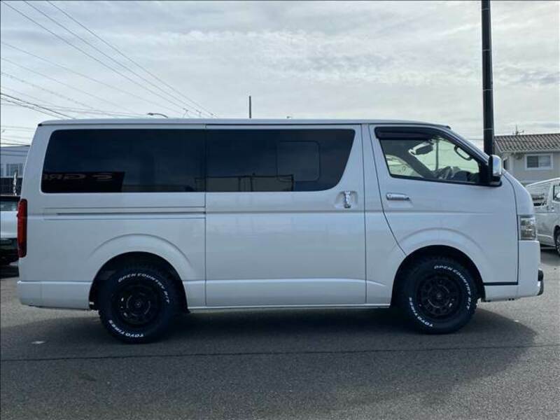 HIACE VAN-12