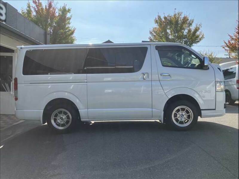 HIACE VAN-12