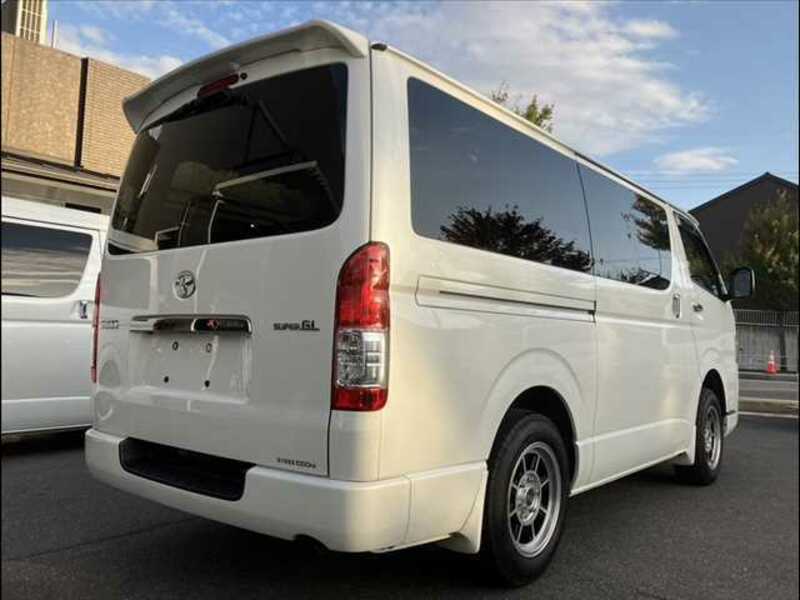 HIACE VAN-14