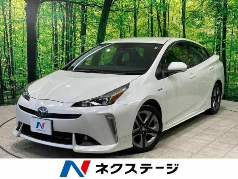 TOYOTA　PRIUS