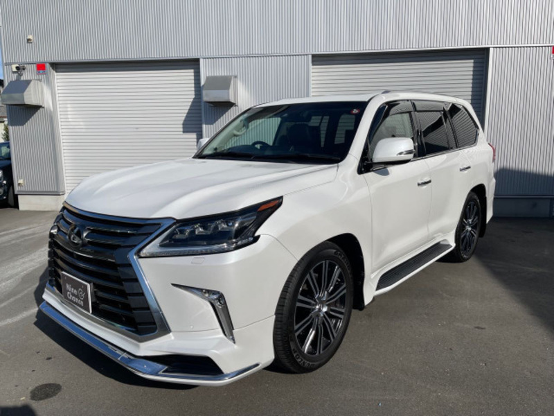 LEXUS　LX