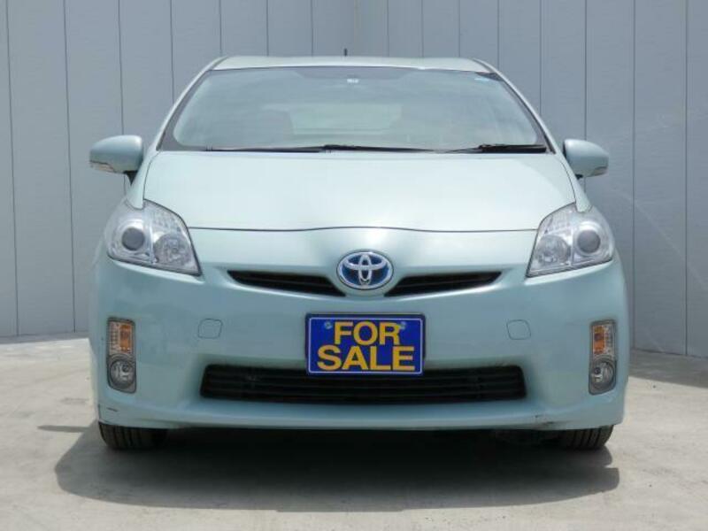 PRIUS-9