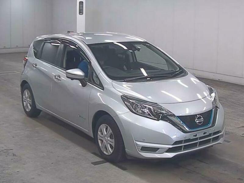 NISSAN　NOTE