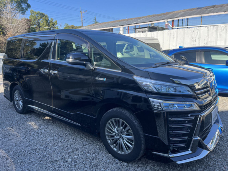 TOYOTA　VELLFIRE