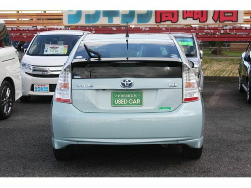 PRIUS-6