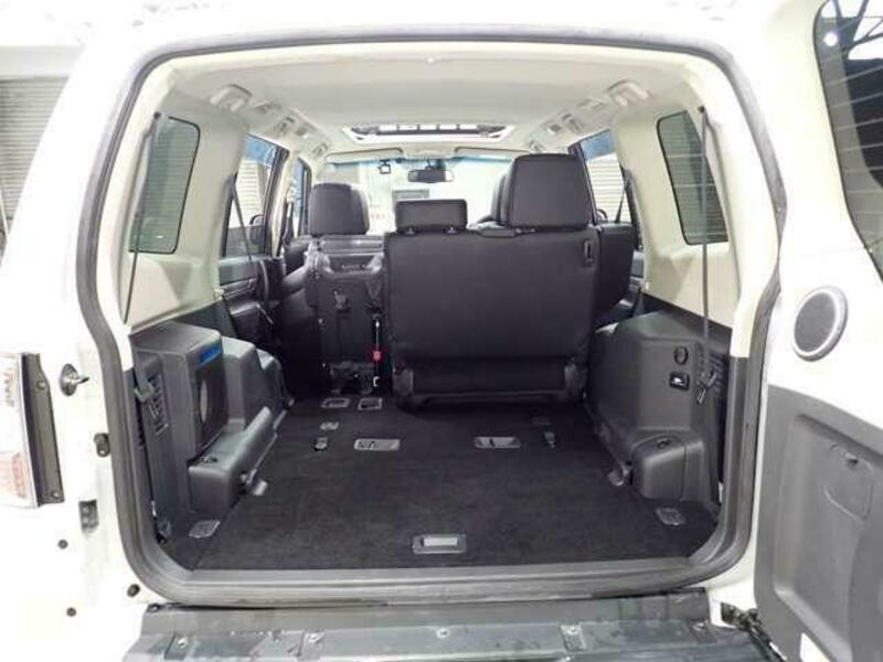 PAJERO-11