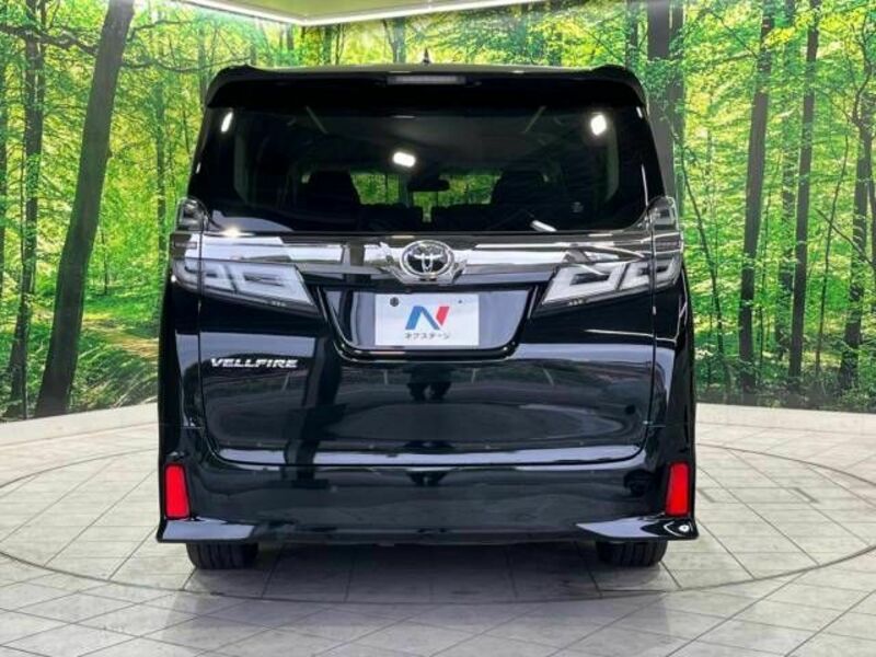 VELLFIRE-16