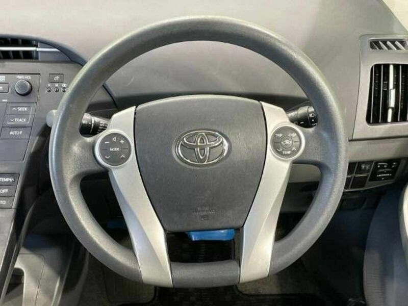 PRIUS-7