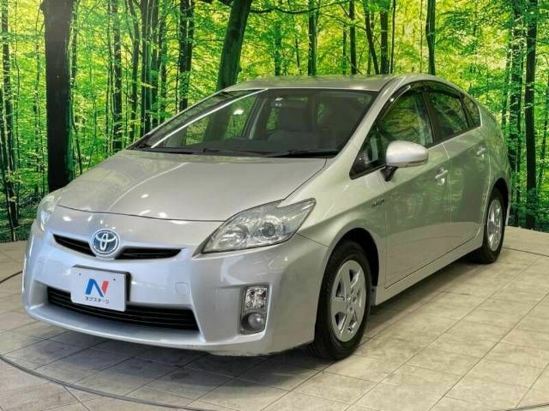 PRIUS-16