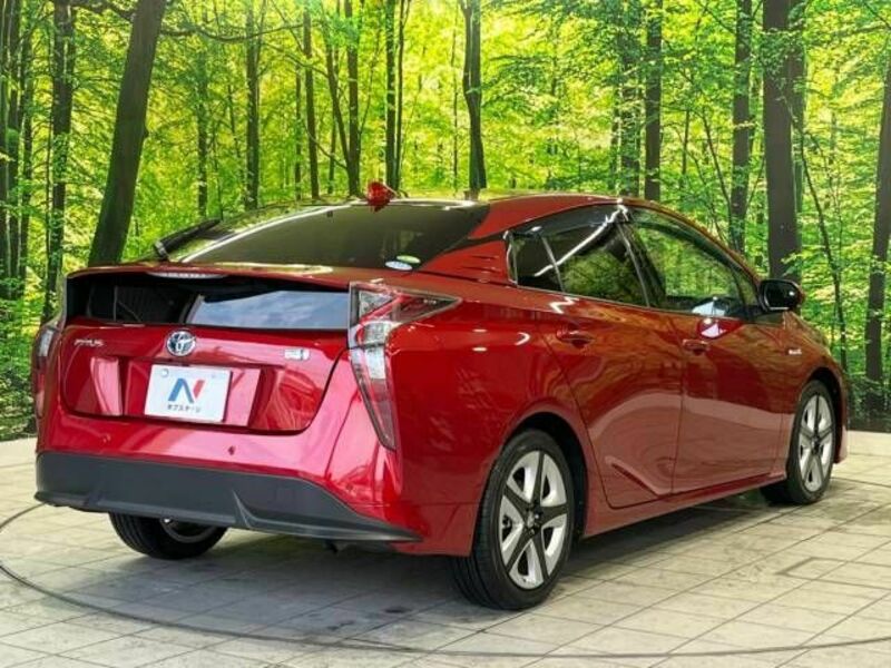 PRIUS-17