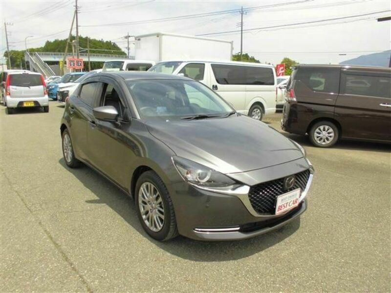 MAZDA2-1