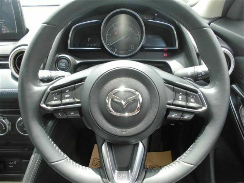 MAZDA2-21