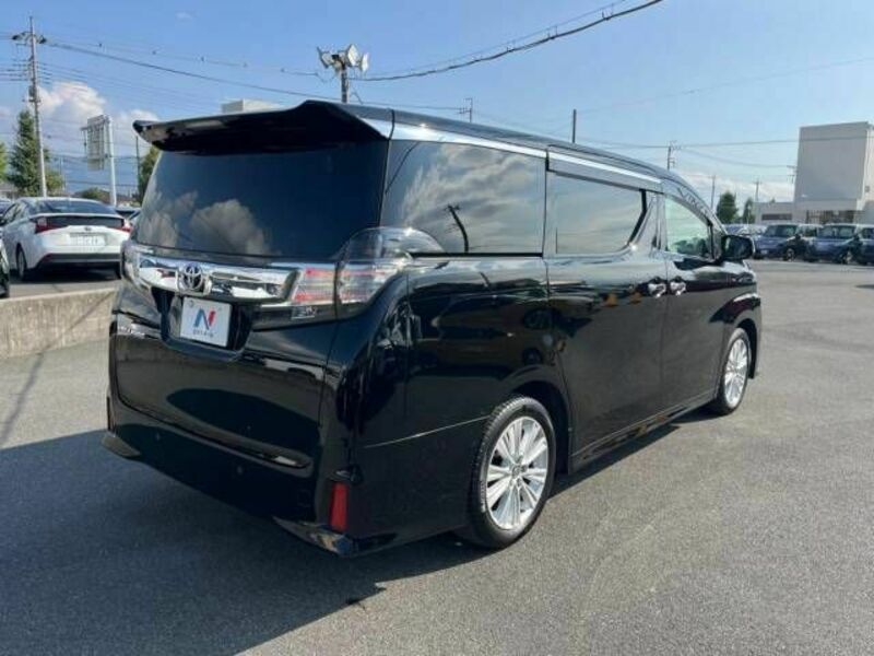 VELLFIRE-17