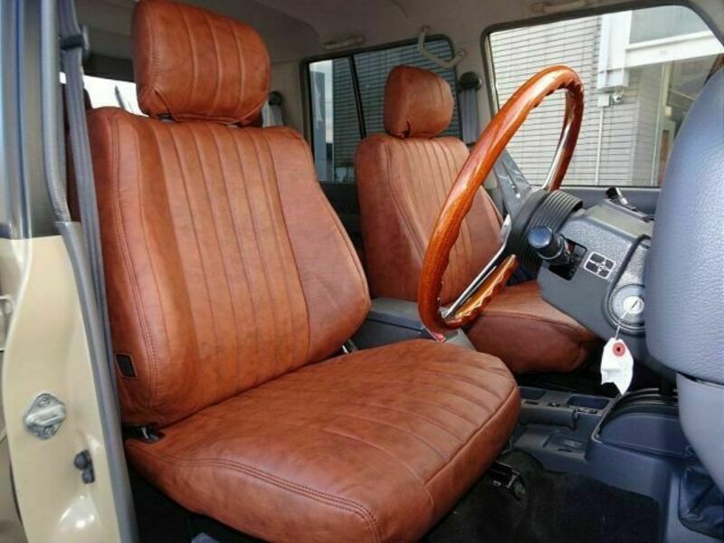 LAND CRUISER PRADO-5