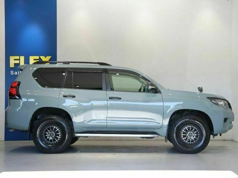 LAND CRUISER PRADO-3