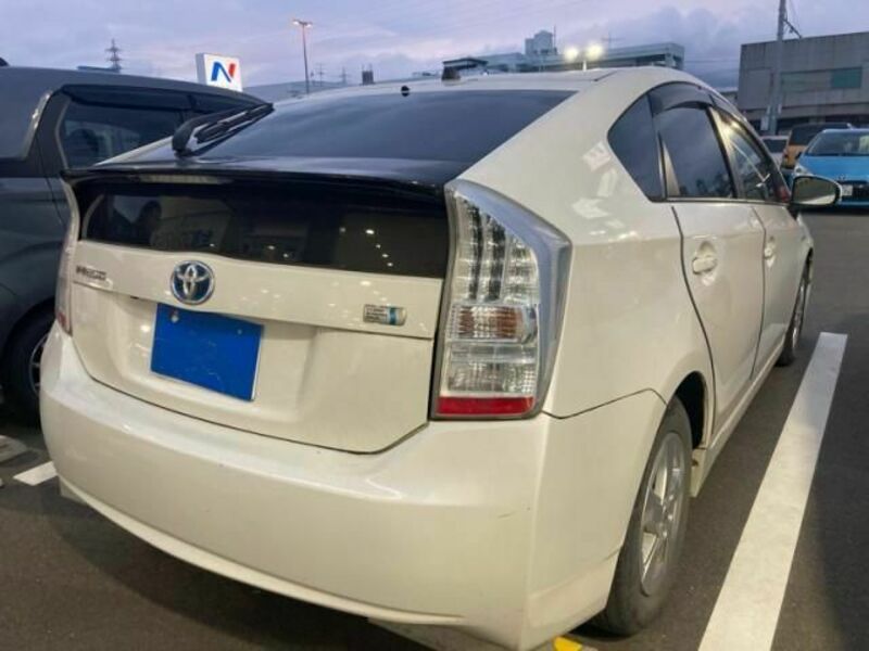 PRIUS-2