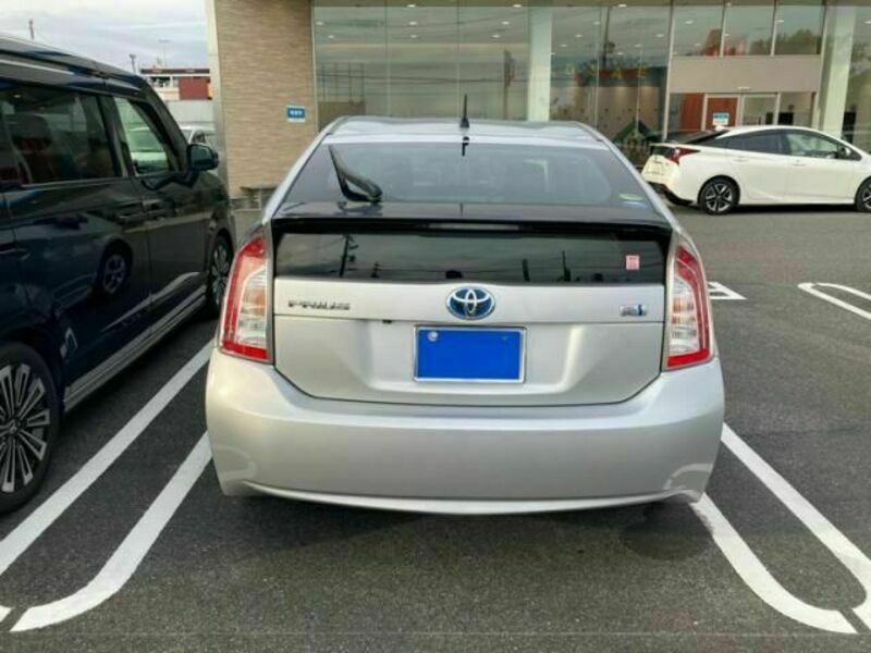 PRIUS-9