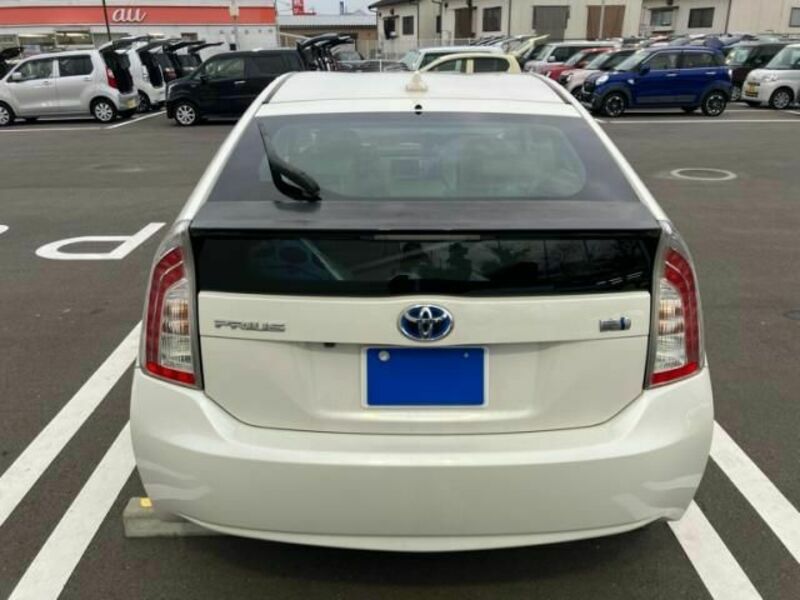 PRIUS-3