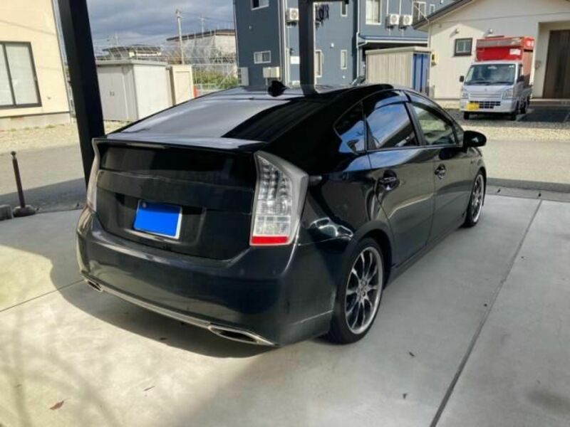 PRIUS-2