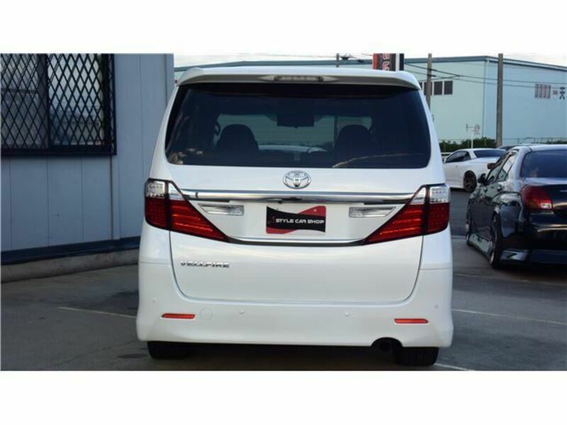 VELLFIRE-2