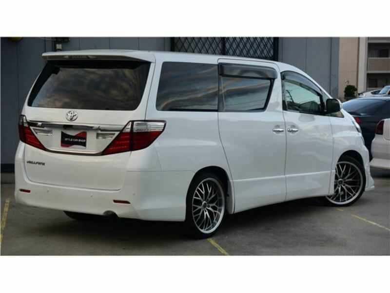 VELLFIRE-6