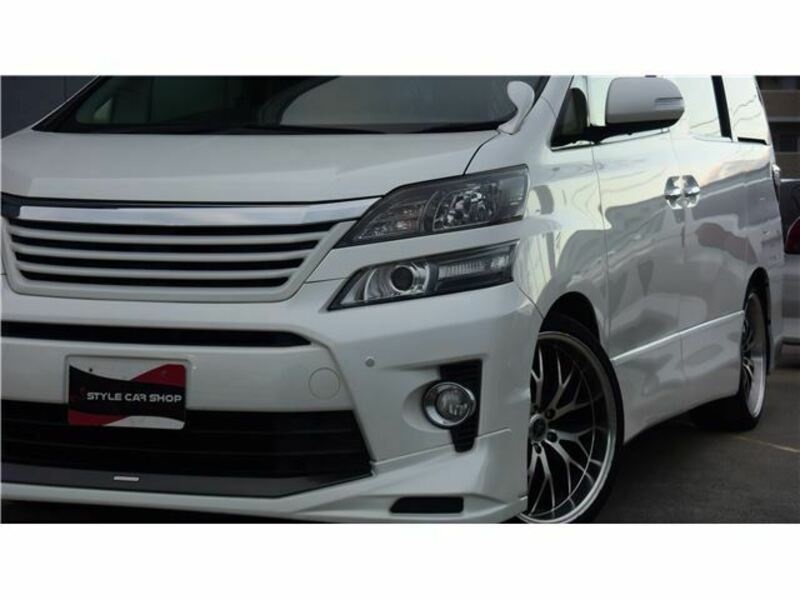 VELLFIRE-14