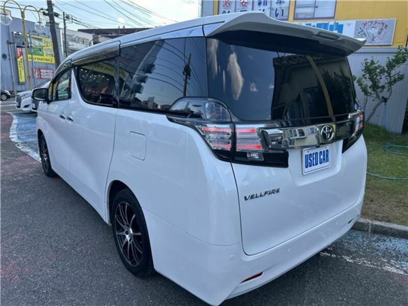 VELLFIRE-9