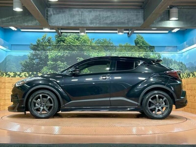 C-HR-7