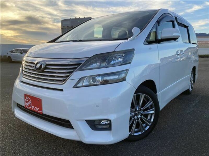 TOYOTA　VELLFIRE