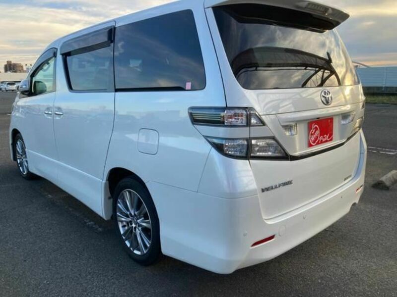 VELLFIRE-9