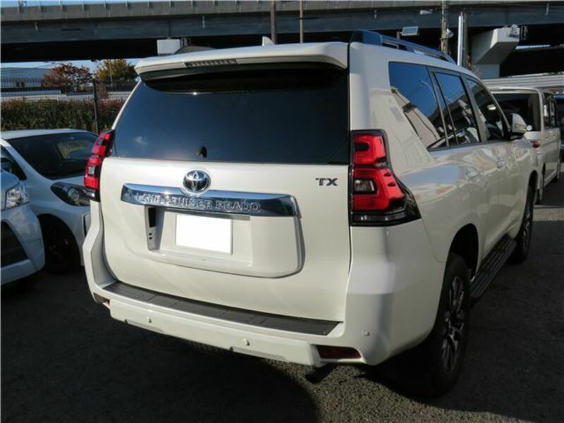 LAND CRUISER PRADO-1