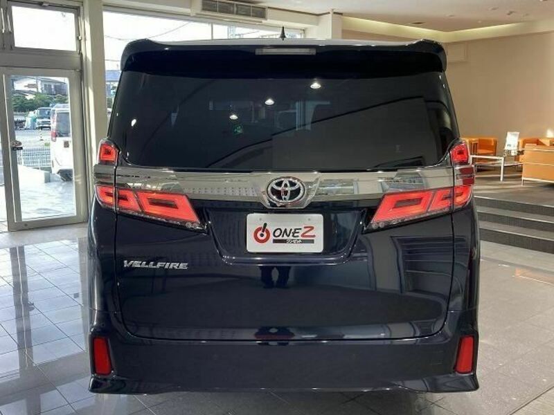 VELLFIRE-15