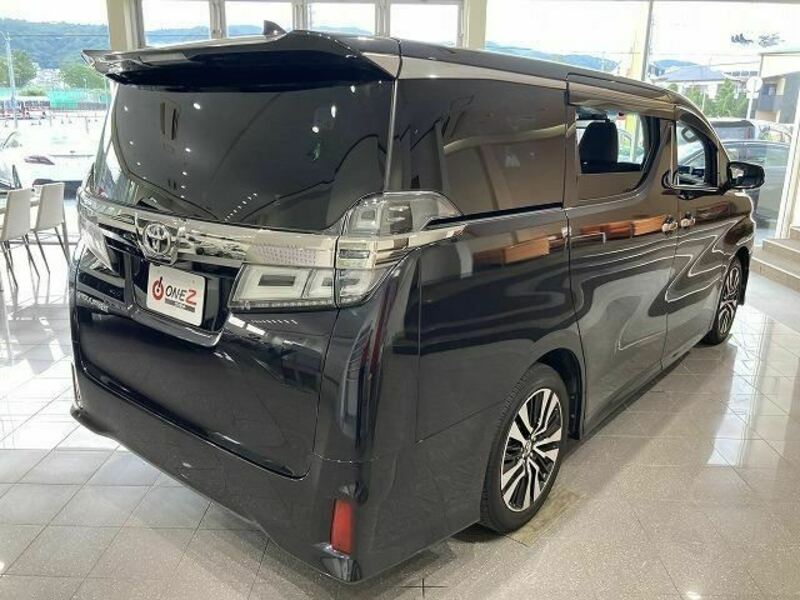 VELLFIRE-18