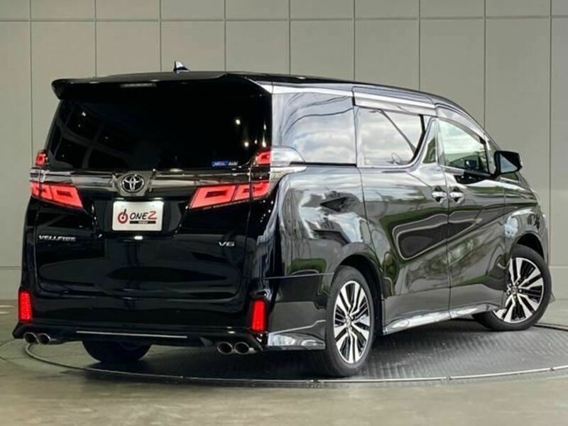 VELLFIRE-1