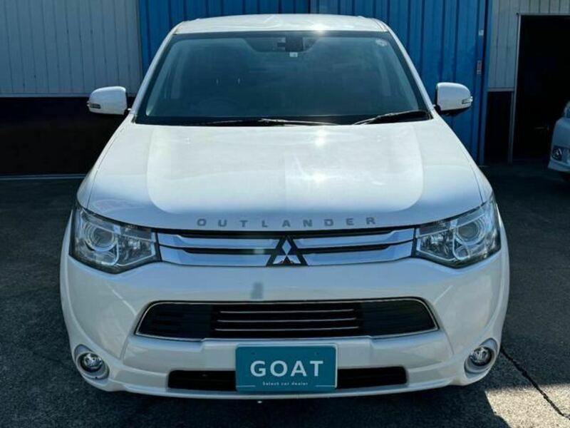 OUTLANDER PHEV-17