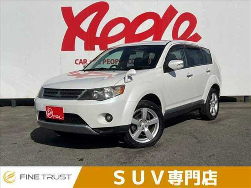 MITSUBISHI　OUTLANDER