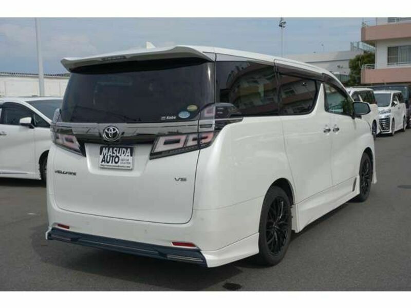 VELLFIRE-6