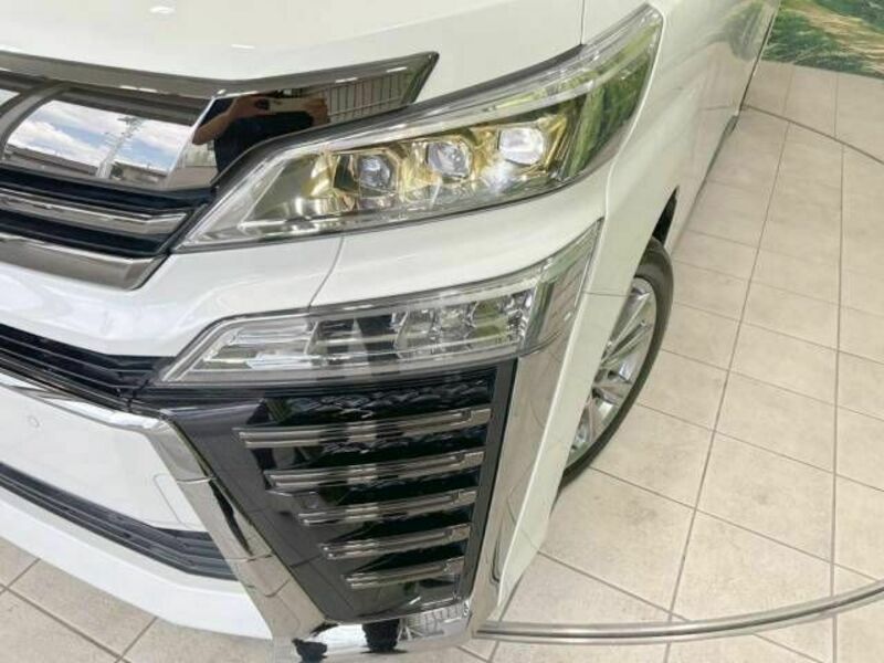 VELLFIRE-12